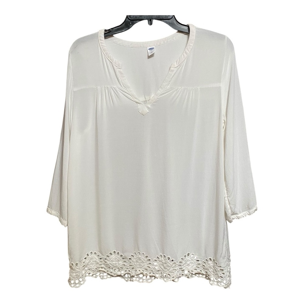 Old Navy White Blouse with Lace Trim S / P